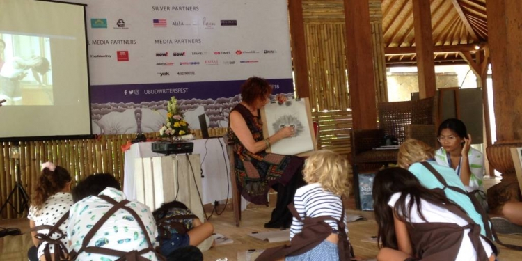 Belajar Pedagogi di Festival Sastra – Catatan dari UWRF 2018