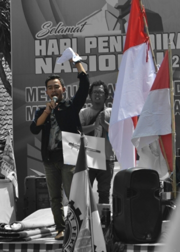 Pahlawan Bukan untuk Sekadar Dikenang