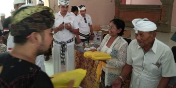 Ketika Preman Menangis di Panti Jompo