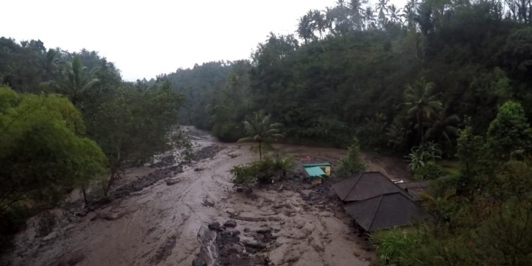Erupsi Informasi dan Literasi Digital – Catatan dari Anugerah Jurnalisme Warga BaleBengong 2018