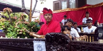 Guna Sesana, Pulang Kampung Demi Berkesenian