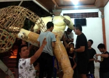 Debat Capres itu Hanya Hiburan, Yang Serius Tuntaskan Ogoh-ogoh