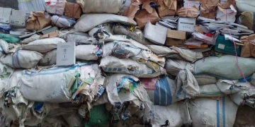 Skripsi Ditemukan Teronggok di Tempat Pengumpul Sampah – Apa Masih Yakin Mau Buat?