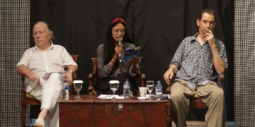 Munculnya Identitas Bali di Era Kolonial – Timbang Pandang Jean Couteau dan Michel Picard