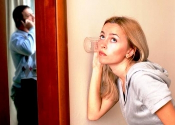 Tips Klise dan Tak Kreatif untuk Mengelabui Pacar saat Pacar Lain Menelepon