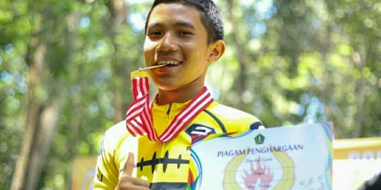 Radit, Si Pembalap Cilik,  Kayuh Sepedamu, Dari Tabanan ke Ajang Dunia!