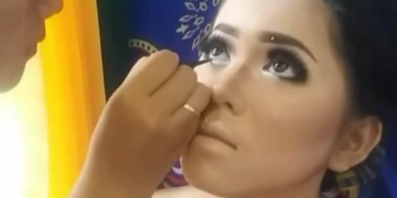 Guru Kontrak yang Terjerumus ke Dunia Rias: Cita-cita dan Suka-suka