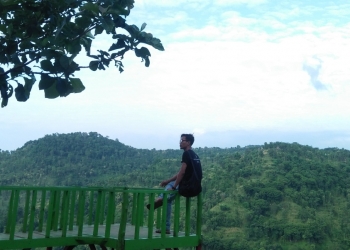 Cerita Kecil dari Liburan di Bondowoso: Dari Bukit Arak-arak Hingga Situs Glingseran