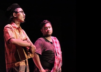 Konflik Batin Guru Honor – Catatan Pentas “Sang Guru” Komunitas Senja & Teater Cahaya