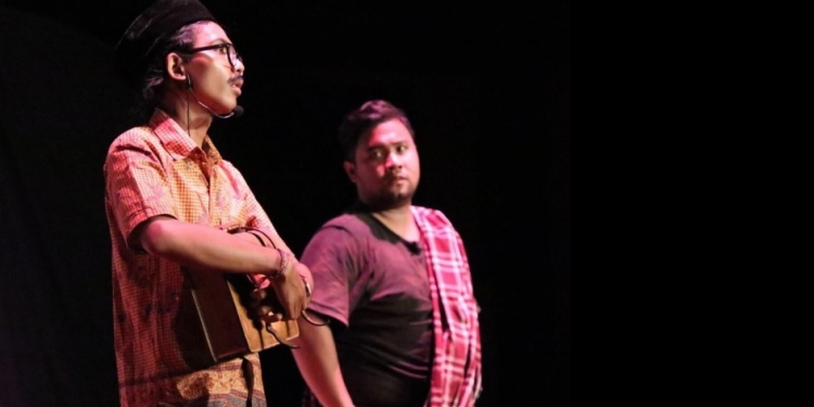 Konflik Batin Guru Honor – Catatan Pentas “Sang Guru” Komunitas Senja & Teater Cahaya