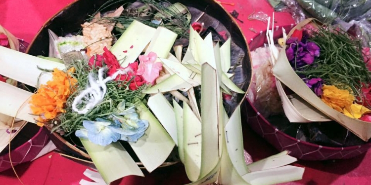 Memuja Saraswati, Keriangan yang Sama dari Seluruh Dunia