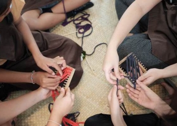 Pameran ‘Hands On’! Charcoal For Children (CFC) 2019 di CushCush Gallery