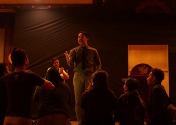 Dari Pentas Satu ke Pentas Satunya Lagi  -Catatan Aktor Menjelang Pentas Sang Guru