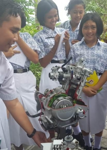 Laku Guru: Melayani Sesama, Bukan Superioritas Egaliter dalam Kelas