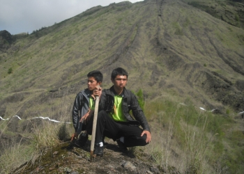 Taman Bumi & Etis Pemuja Gambar Diri —Pesan Amat Penting bagi Pendaki Batur