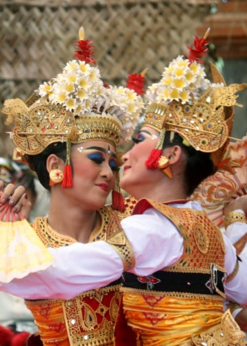 Angsel-angsel Legong Klasik Khas Desa Saba, Bungah dan Hidup