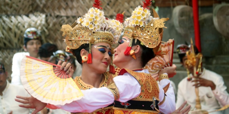 Angsel-angsel Legong Klasik Khas Desa Saba, Bungah dan Hidup