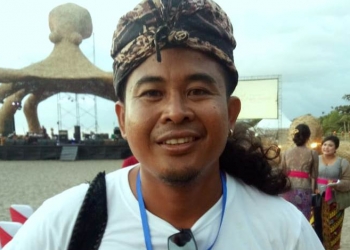 Putrayasa, Octopus Giant, dan Spirit Kelautan dari Pantai Berawa