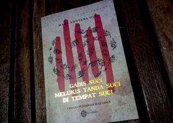 Memandang Pendongeng, Menatap Selintas “Gadis Suci Melukis Tanda Suci di Tempat Suci”