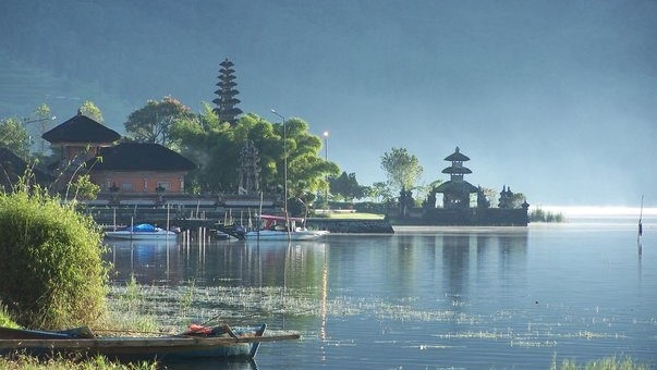 Dari Flores Mengejar Bayang-Bayang Surga di Pulau Dewata