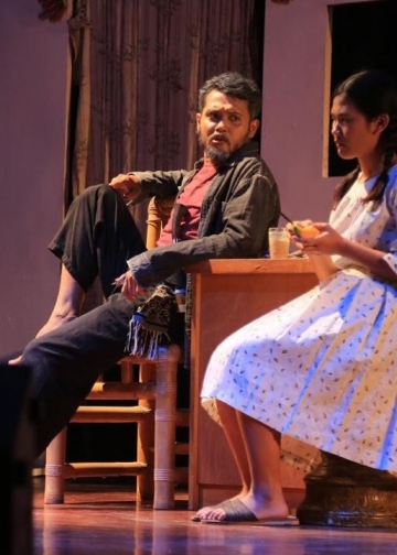 Pentas “Barabah” Teater Sadewa: Hanyut pada Pemanggungan Konteks Lama