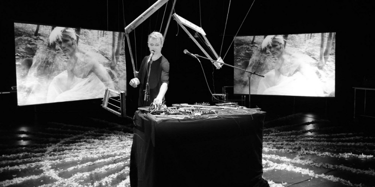 “Territorium, A Visual Concert Performance” di Bentara Budaya Bali