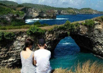 Broken Beach, Legenda Ular Raksasa dan Lemahnya Nilai Integritas serta Nilai Religius