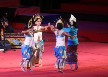 Parade Lagu Daerah Bali di PKB, Sebatas Panggung dan Properti?