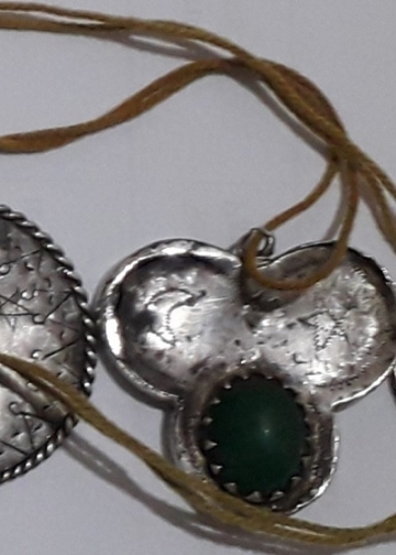 Kalung Badong Pelengkap Ritual Sunat yang Langka di Loloan