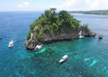Menyoal Attitude Wisatawan di Nusa Penida: Dari Drama Komplain, Abai, Bengkung, Hingga Isu Moratorium