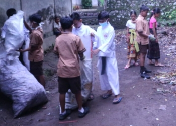 Bersih di Sekolah dengan Lipstik : “Literasi Penanganan Sampah Plastik”