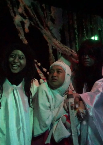 Sanggar Seni Kelakar, Teater Enter dan Beberapa Hal Jenaka di Dalamnya
