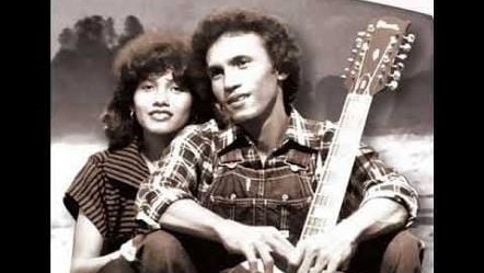 Mengenang Kesahajaan Lagu-lagu Franky Sahilatua dan Saudarinya