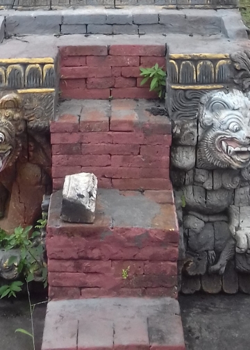 Sepasang Macan yang “Mekantenan” di Pura Dalem Banjar, Buleleng