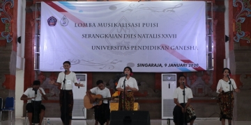 Susah Senang Pengalaman Pertama dengan Orang-Orang Baru #Catatan Lomba Musikalisasi Puisi di Undiksha