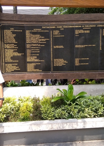 Ziarah ke Makam Gus Dur; Batu Nisan Tertulis Indah, Tempat Berbaring Seorang Pejuang Kemanusiaan