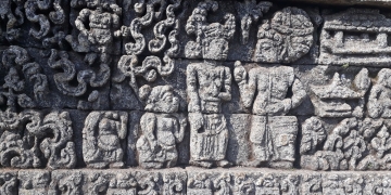 Bahasa Bali Berkibar, “Oke-Bee” Dapatkah Bertahan? – [Catatan Bulan Bahasa Bali]