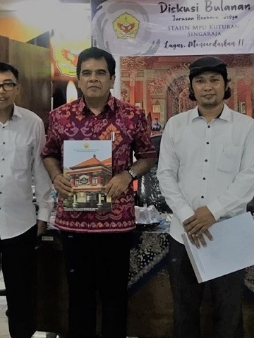 Pelinggih Bersanding Kloset dan Sesat pada Rasa – [Dari Diskusi di STAHN Mpu Kuturan Singaraja]