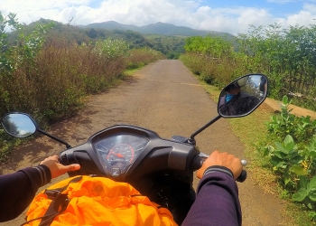 Melawat ke Flores [4]: Enam Jam di Atas Motor