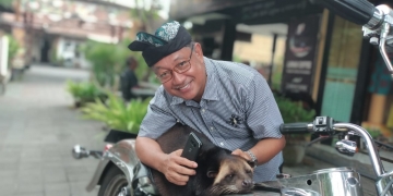 Lubak Ini Bak Artis, Ribuan Wisatawan Asing Mendekat dan Foto Bareng