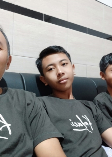 Di Rumah Saja – Saatnya Anak-anak Jauh dari Makanan Jalanan