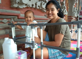 Kakek-Nenek Sayang Cucu Boleh Saja, Tapi… Yuk Belajar Parenting, Biar Tak Sesat Pikir