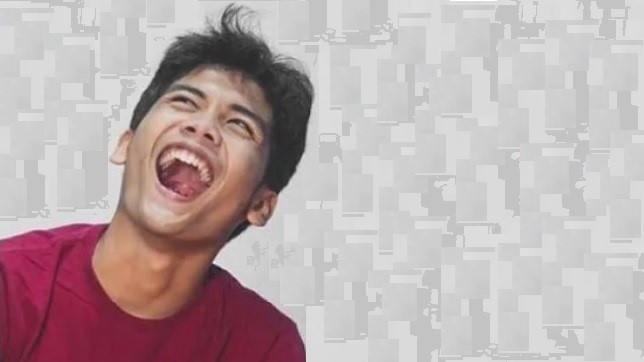 Rasisme, Emon dan Tertawalah Sebelum Dilarang