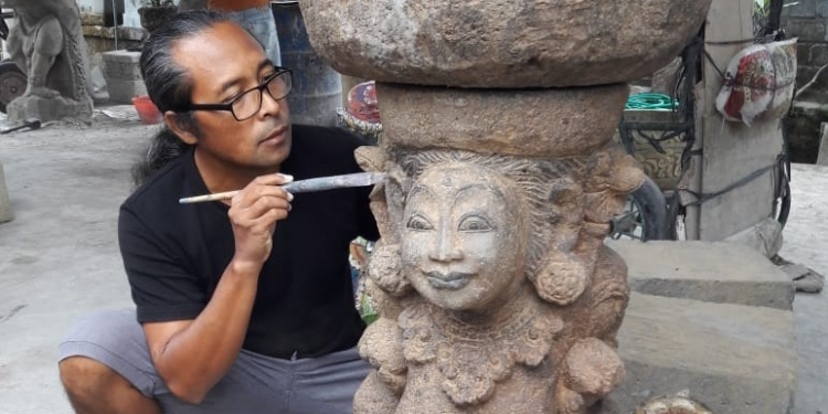 I Dewa Gede Soma Wijaya dan Patung Klasik yang Artistik