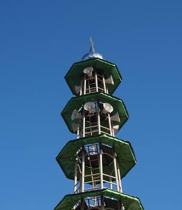 Masjid, dan Kemungkinan Lain di Dalamnya – [Catatan dari Kampung di Singaraja]