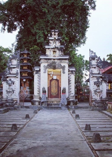 Cerita Purba di Sekitar Puncak Mundi, Nusa Penida