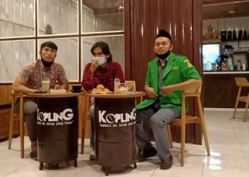 Never Ending Spirit of Gus Dur dan Upaya Mencecap Masa Lalu yang Ber(Ter)serak