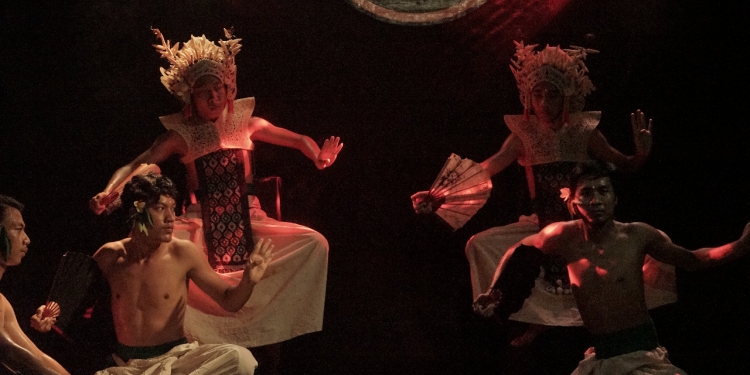 Dayu Ani, “Kenapa Legong?” – Karena Ia Bisa Menjelma Apa Saja