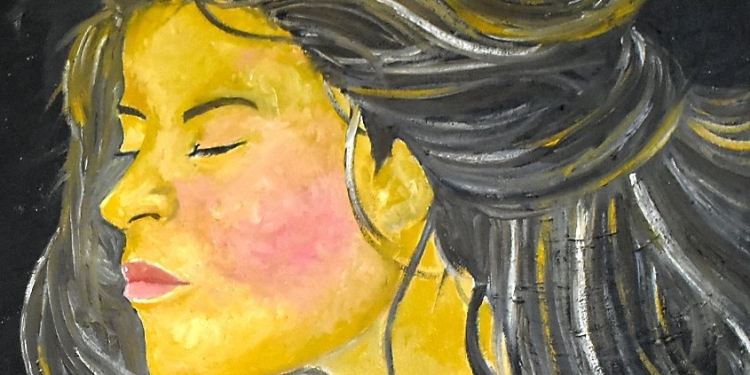 Gadis yang Lahir dari Rembulan