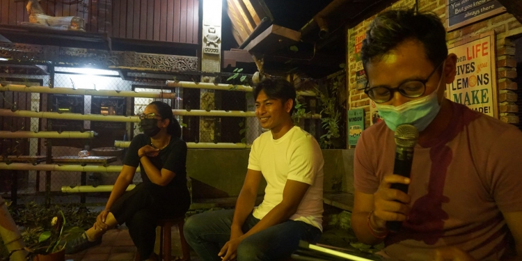 Buku Puisi, Buku Cerpen, dan Kemungkinan-kemungkinan Lain – [Catatan dari Siar Siur Kalangan]